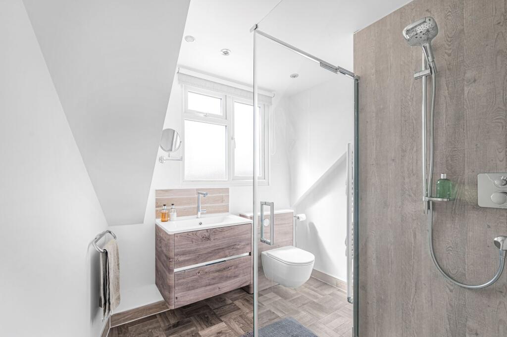 En Suite Shower Room