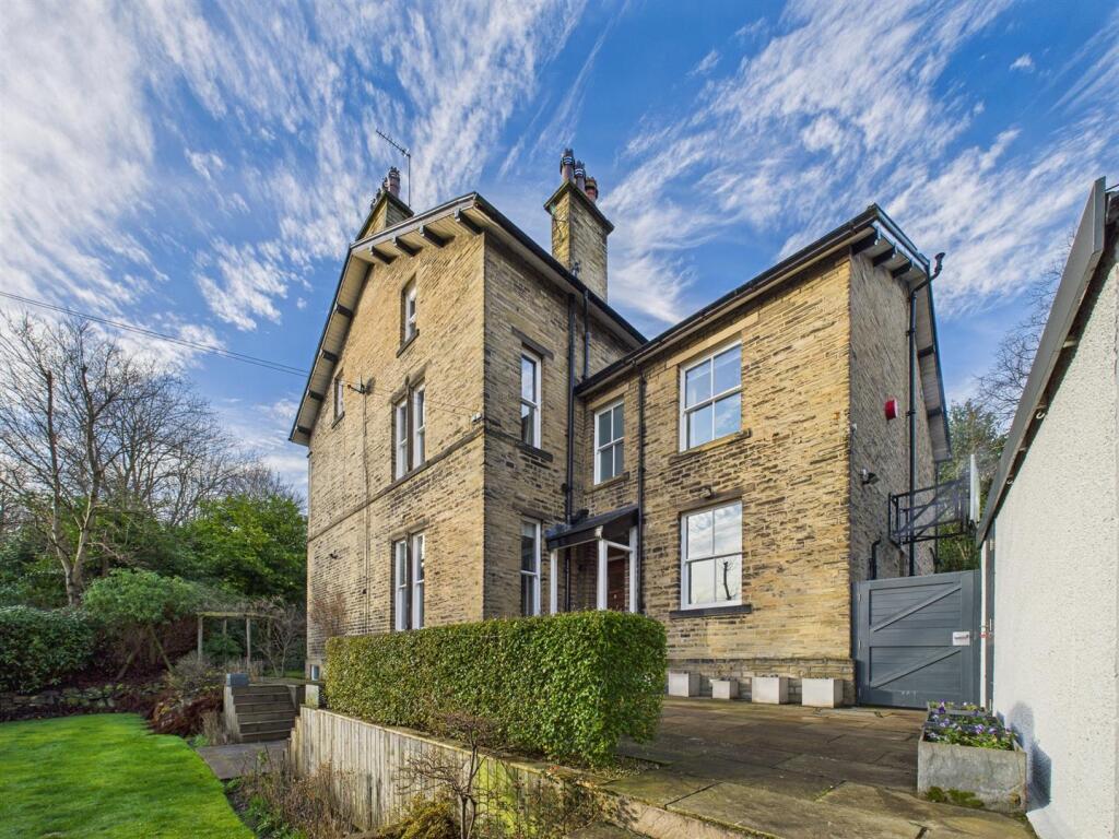 Heath Villas, Savile Park, Halifax