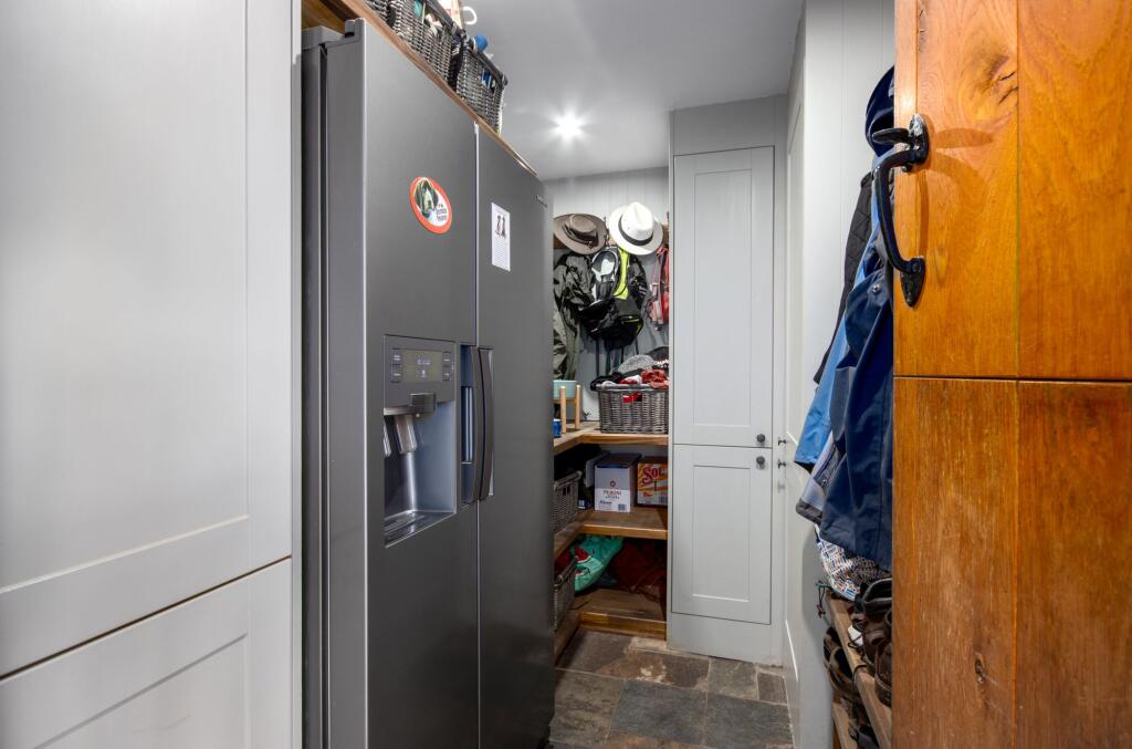 Utility, Cloaks and Pantry