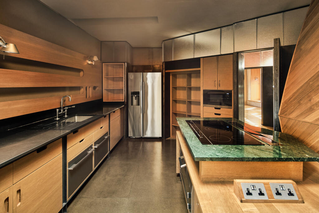 271335 - DGLA4404.jpg