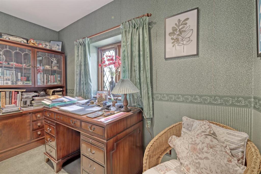 img_4927_7 copy 2.jpg