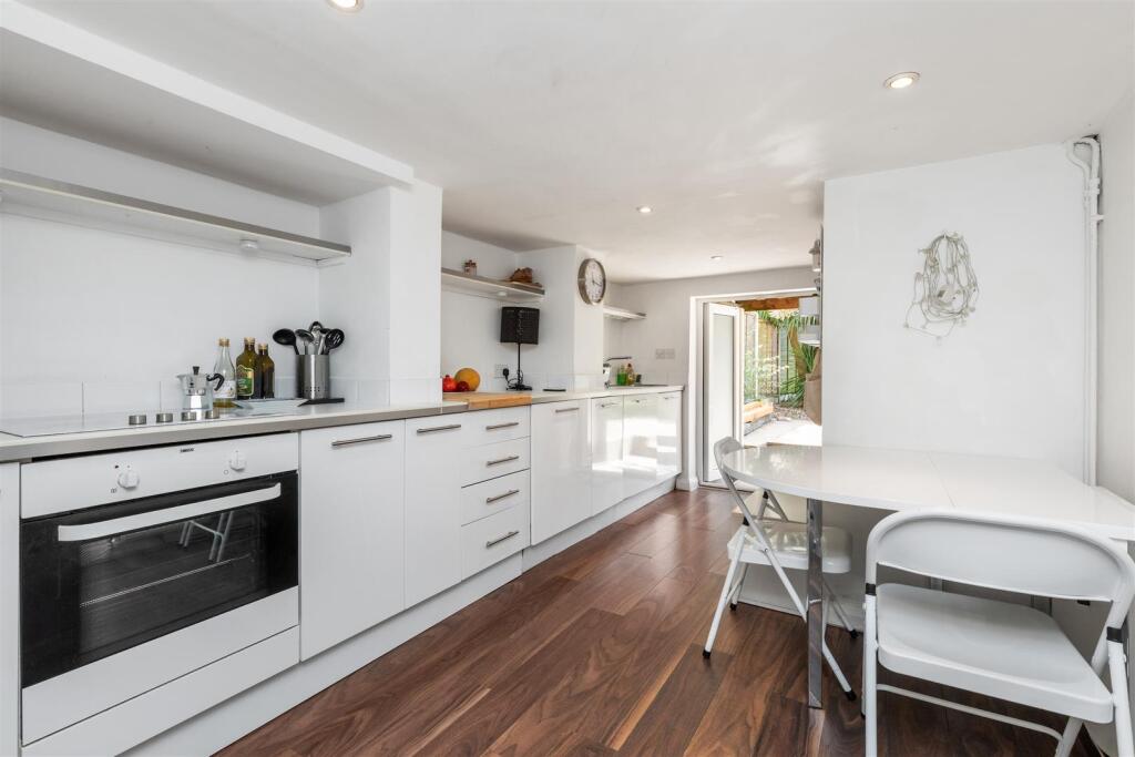 Colbourne Road-8.jpg