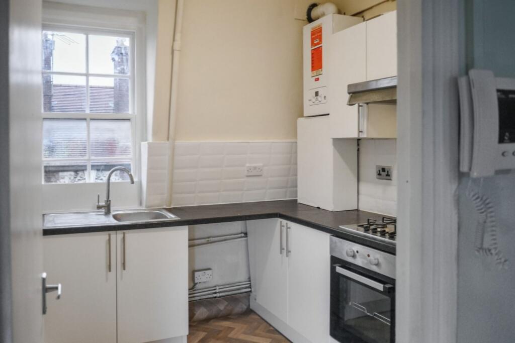 Flat 10 Block A, Peabody Estate, Fulham Palace Road, London W6 9PG