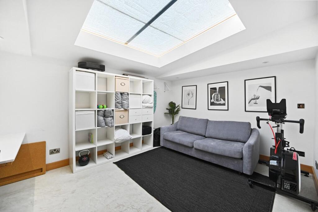 windmill road- outhouse 3 (1).jpg