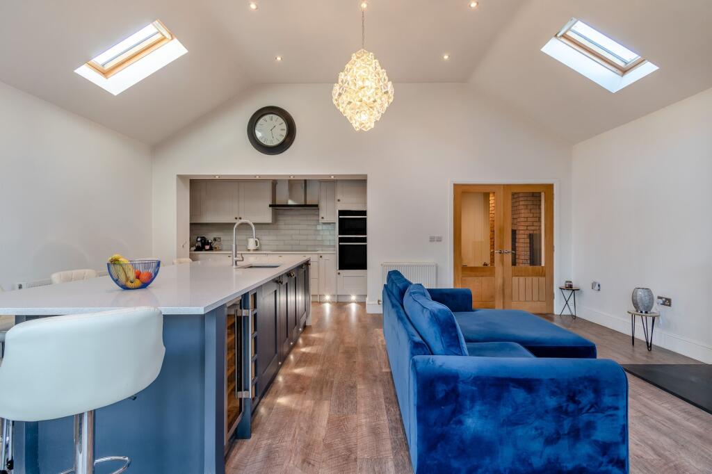 Kitchen/Lounge/Breakfast Room