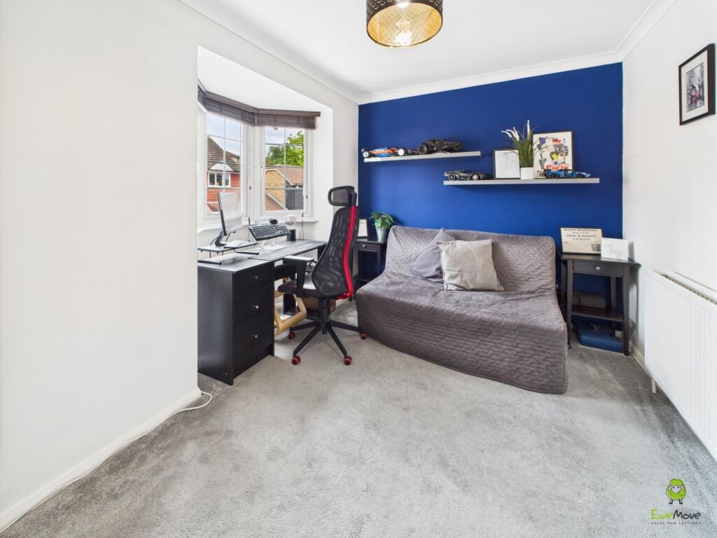 Presented by Clinton at EweMove Bexleyheath and Da