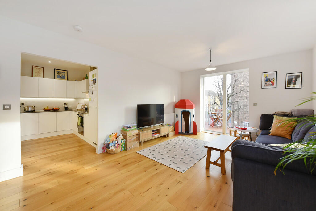10 Wilmott Court ...