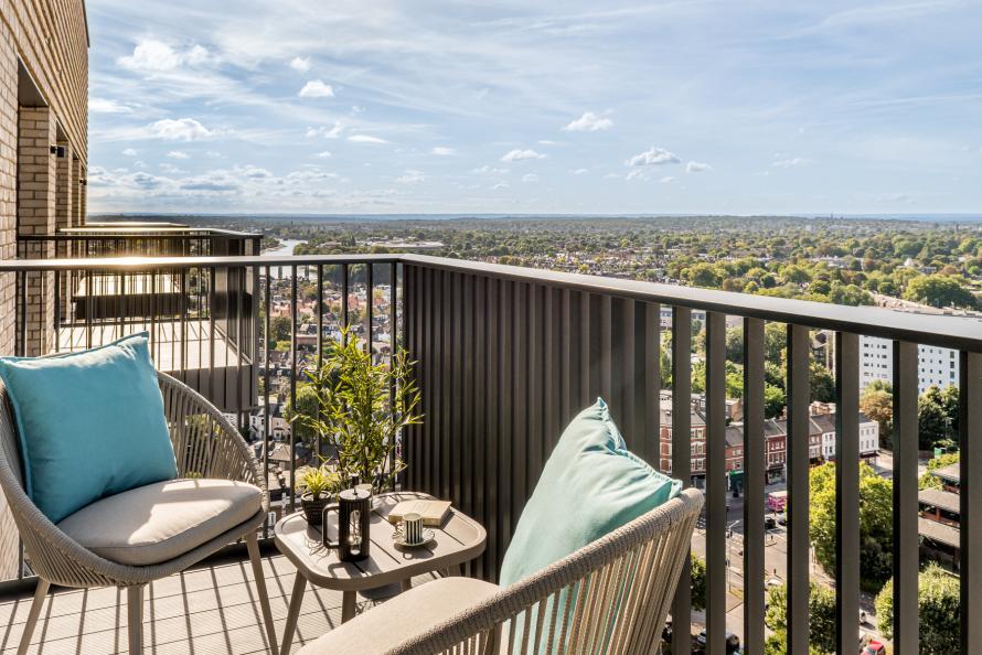 balcony view 1 bed