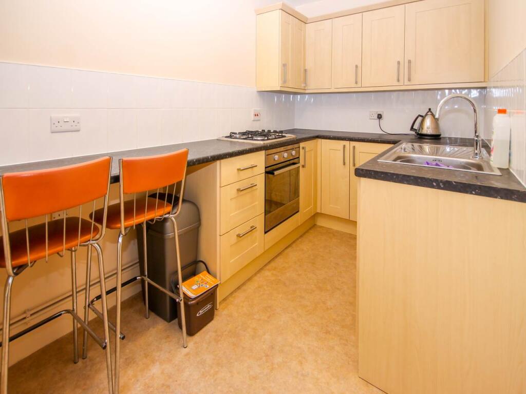 18 Morley Road Kitch