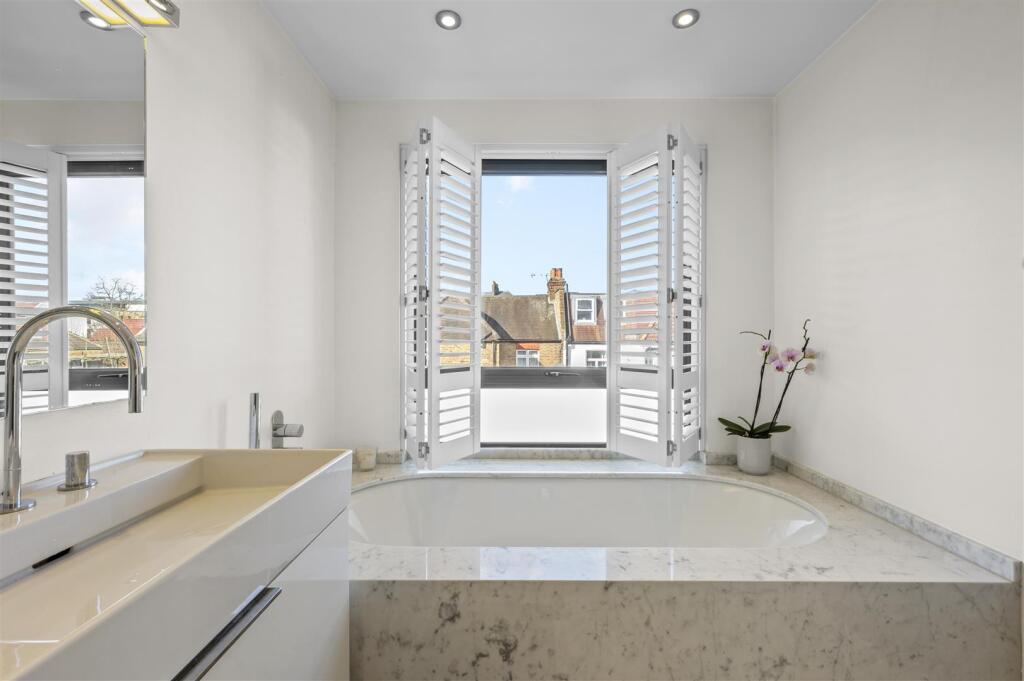 27 Southdown Road,21.jpg