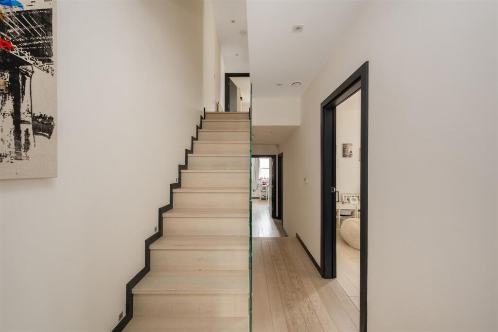 41 Ennismore Avenue Hi-15.jpg