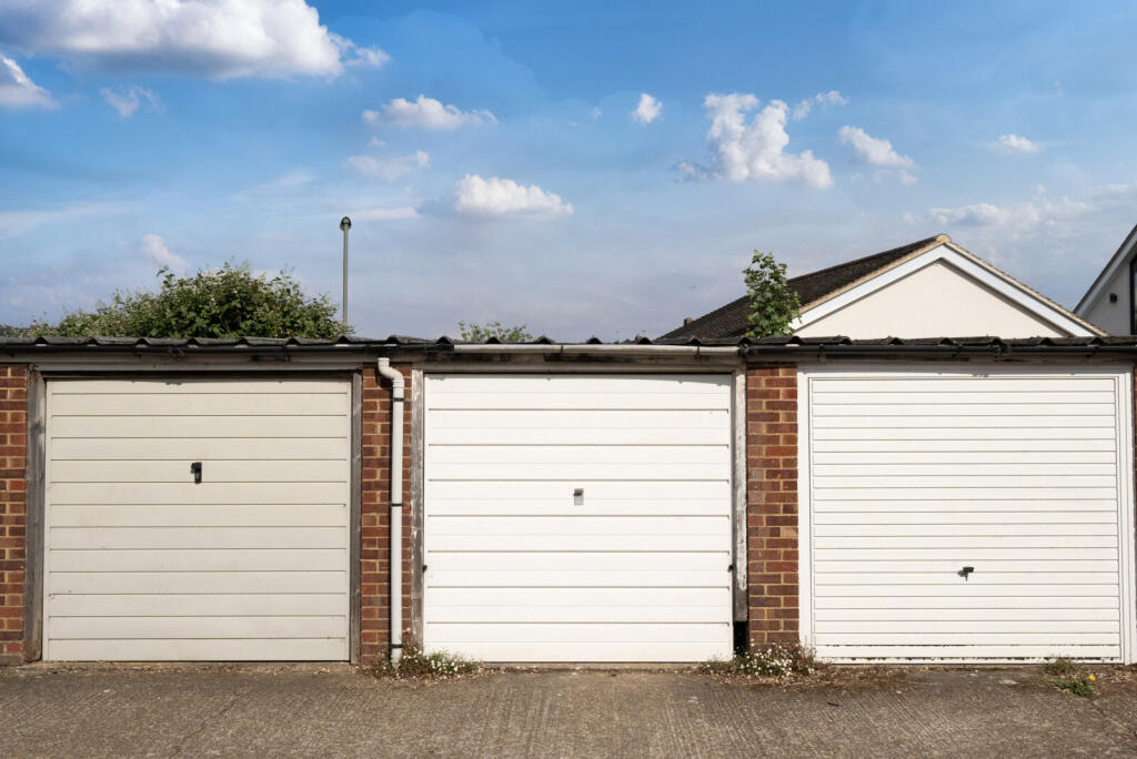 1293261-1-682ca66...