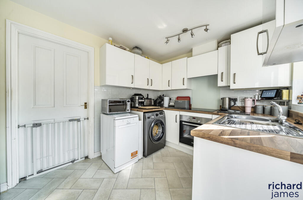 ce5f106ba53c46eaad67fab0ce002925