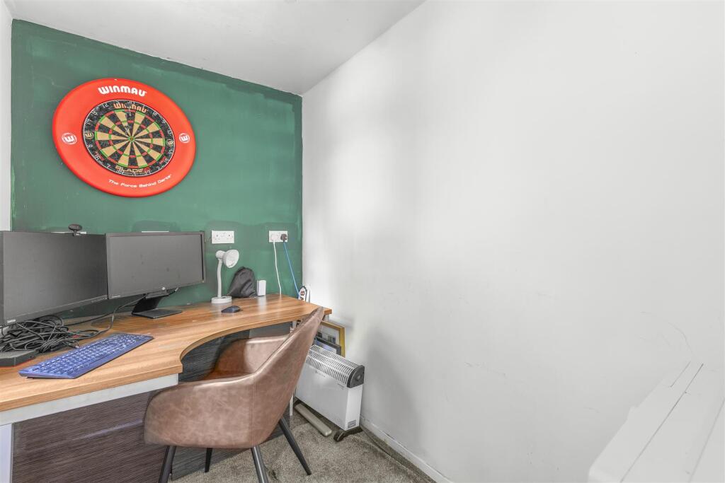 OFFICE/STUDY
