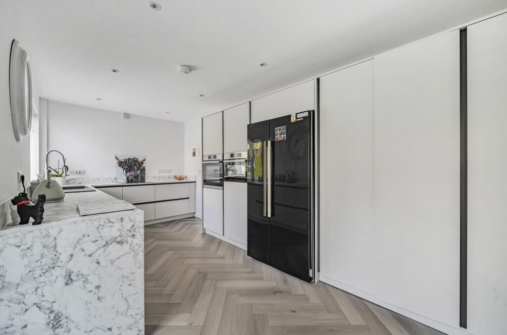 6787ad2d241e4-l-1228940 (12)