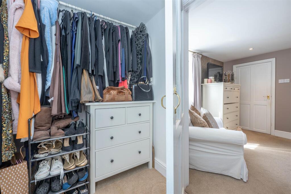 Dressing Room (Ground Floor)