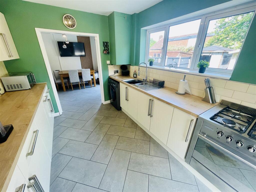 Open Plan Kitchen/Dining Room