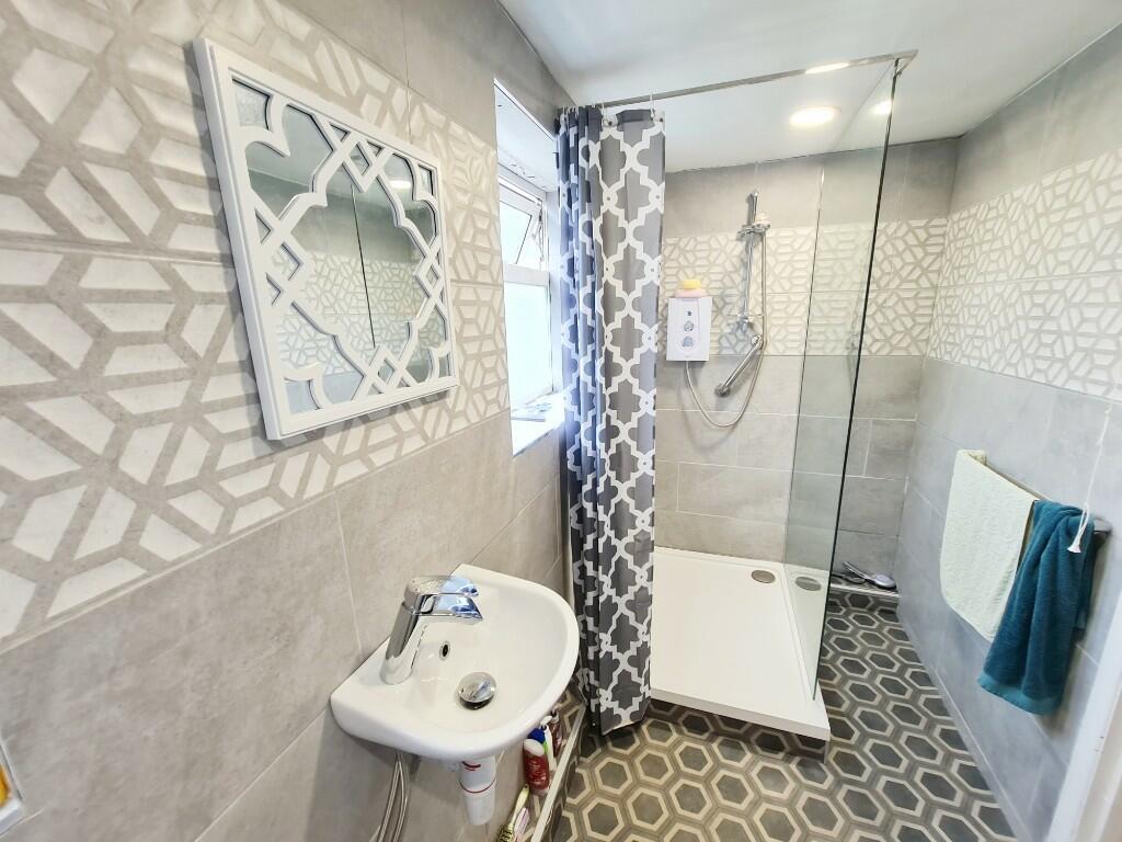 Modern Shower Room