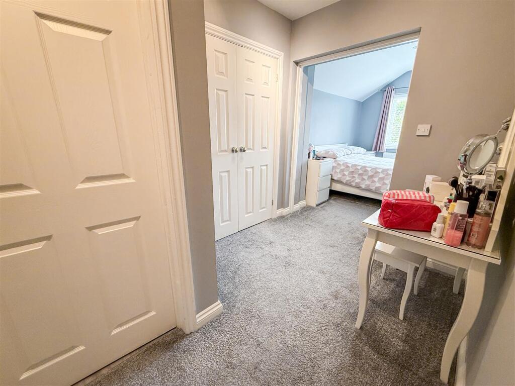 PRINCIPAL BEDROOM SUITE