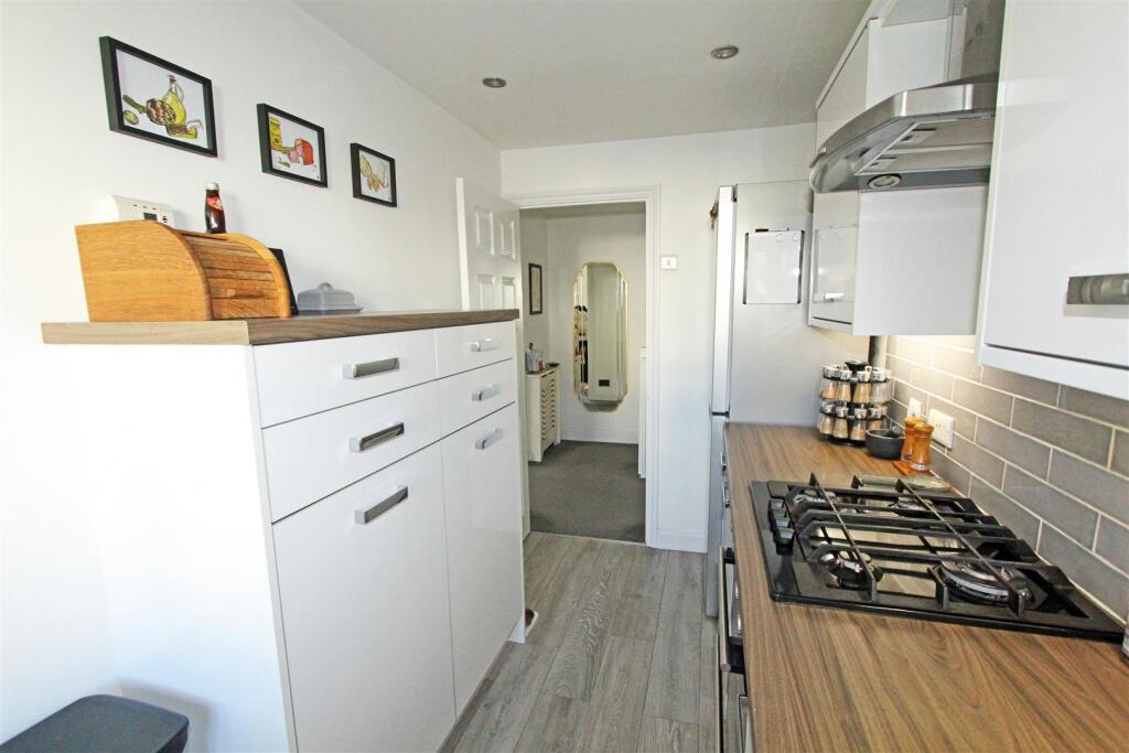IMG_1102 kitchen door.jpg