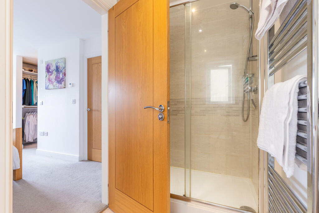 Ensuite