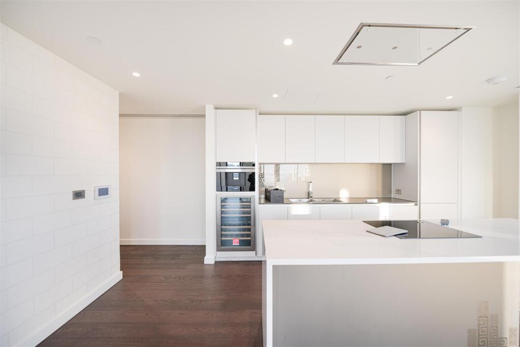 Kitchen   .jpg