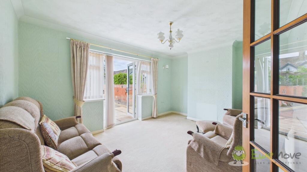 CAM02351G0-PR0077-STILL026