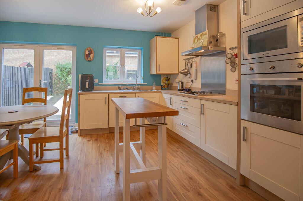 Kitchen Family Room
