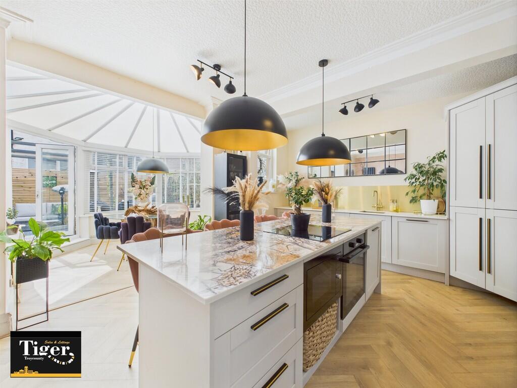 CAM03440G0-PR0311...