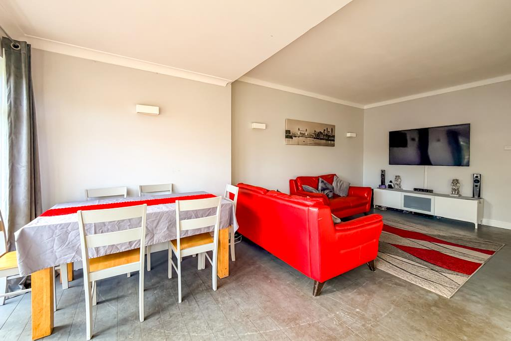 Lounge/Diner