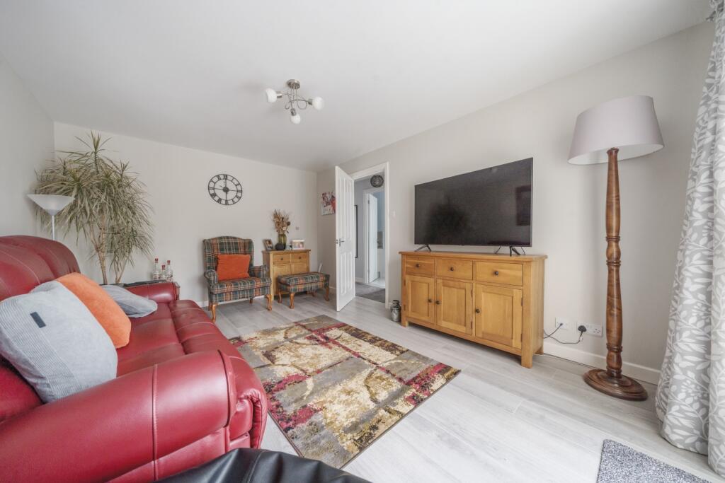 1319837-5-6868eb8960c00-ARW