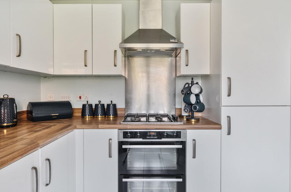 1325540-5-687a76d...