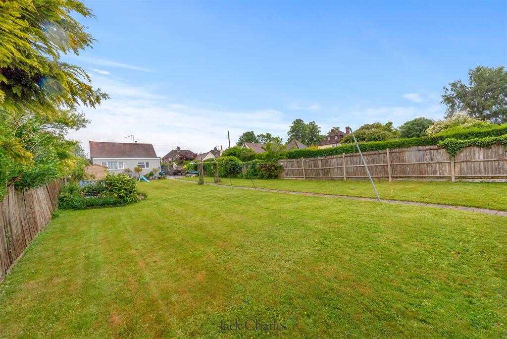 41 Lower Green 25.jpg