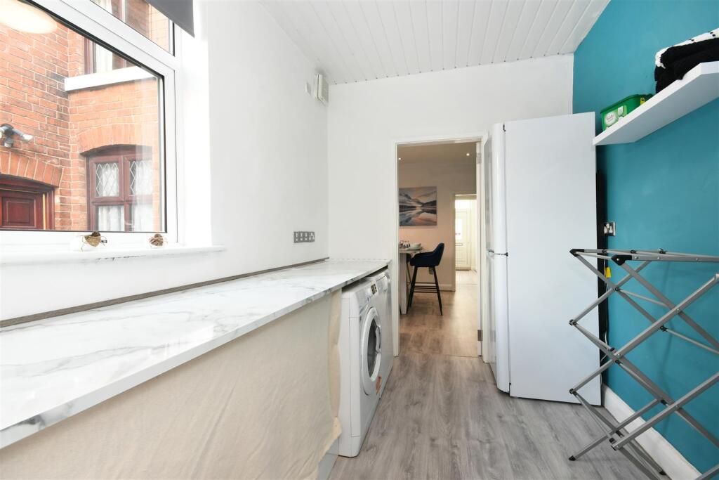 24 Holme Road-28.jpg