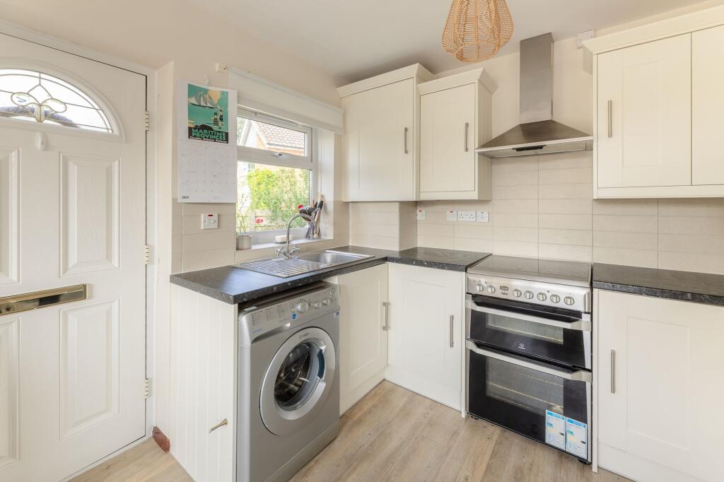 Open-Plan Living Room / Kitchen / Dining Room