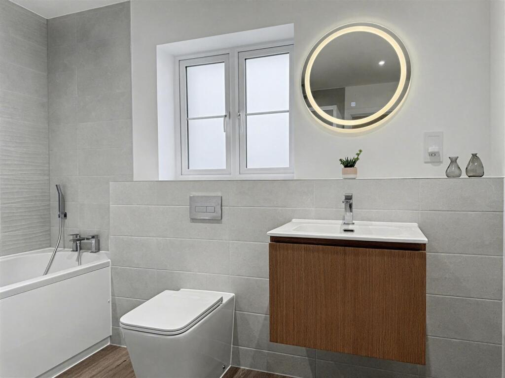 Luxurious Bathroom