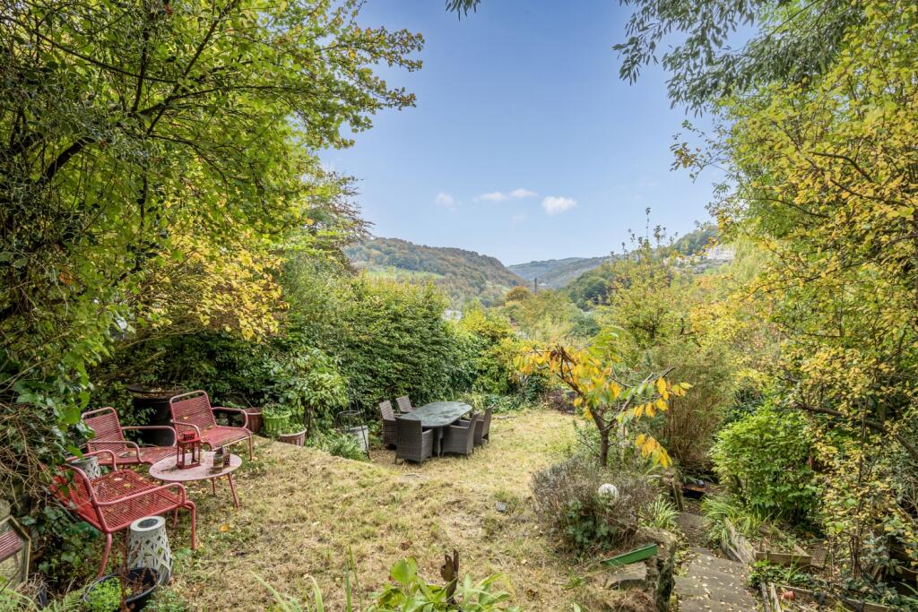 1364083-19-68ee5214c21f3