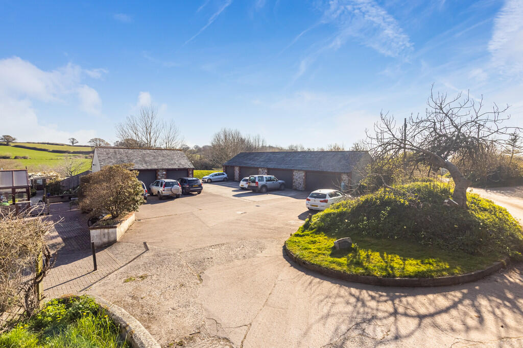 A06 - 3 Hensford ...