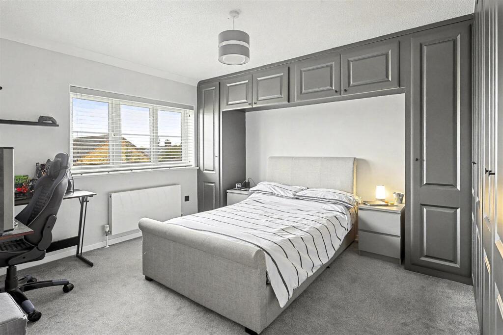 BED 2.JPG
