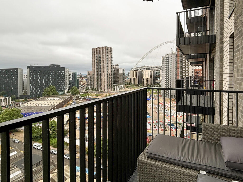 Balcony USE