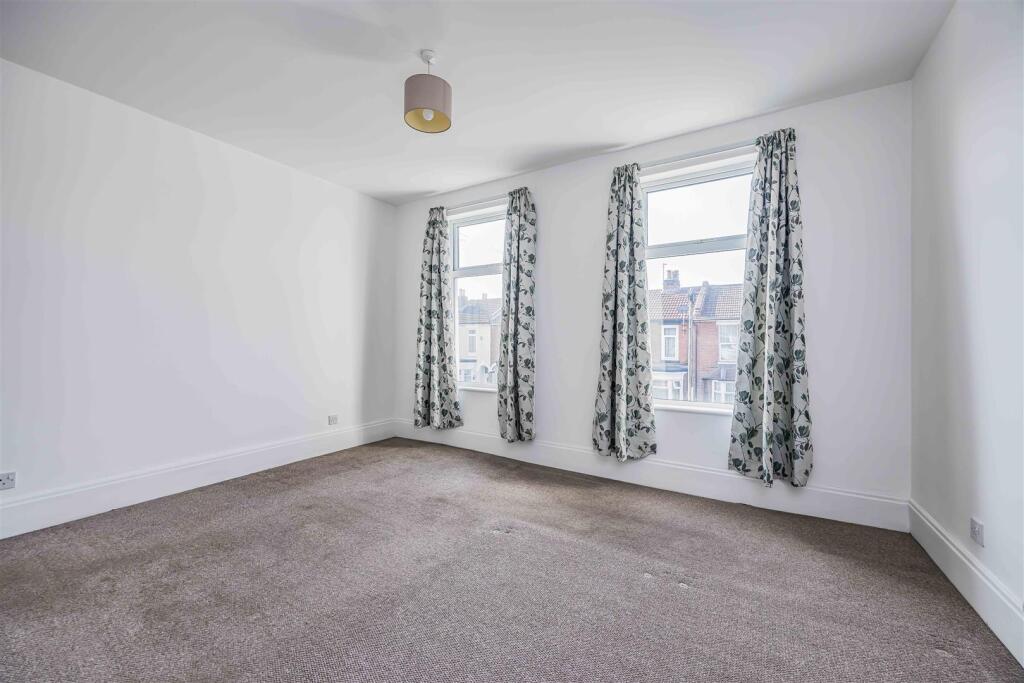 105 Powerscourt Road, Portsmouth-Small-PorticoMark