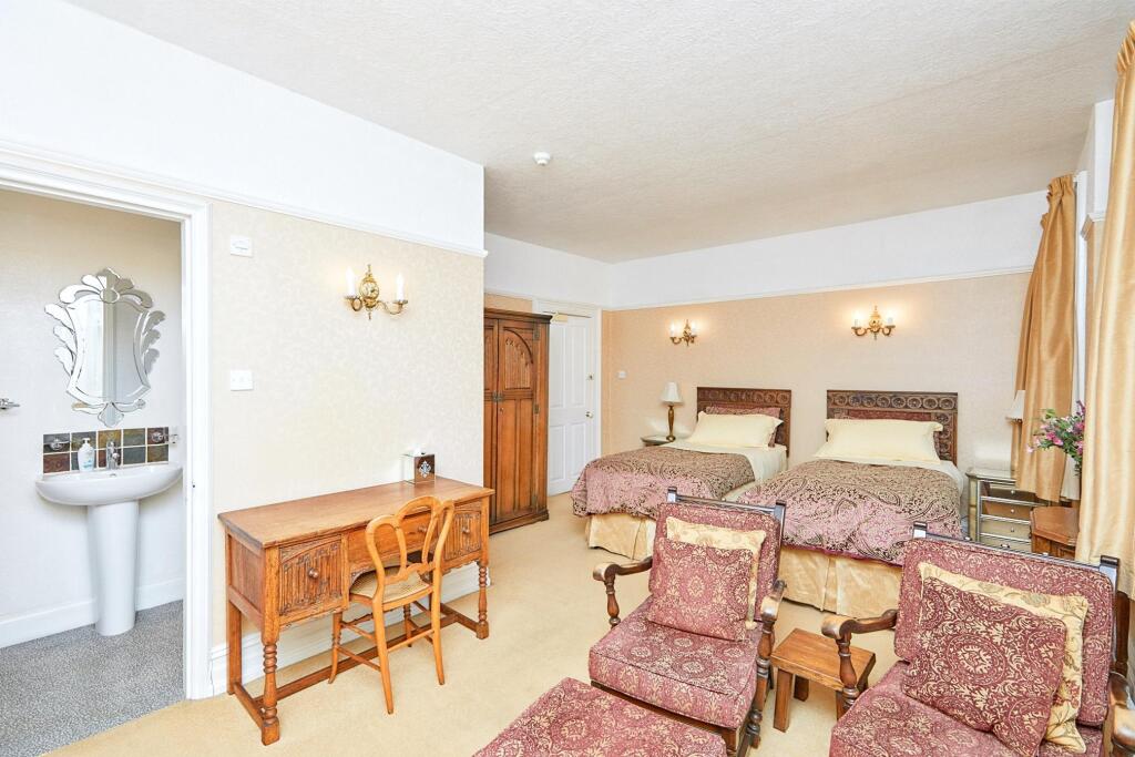 Bedroom Eight