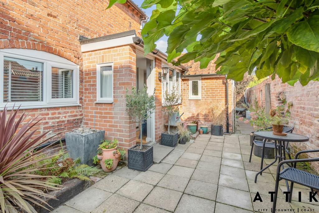 Gable Cottage, Bramfield, IP19 9H (4).jpg