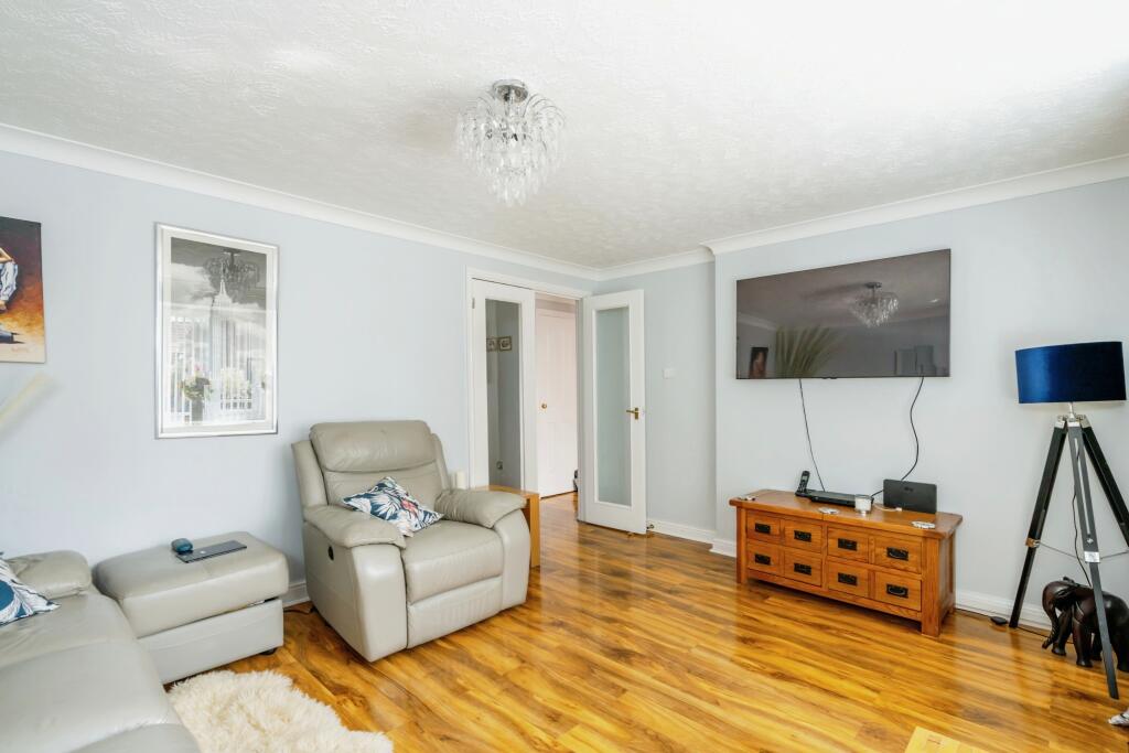 Attractive flooring