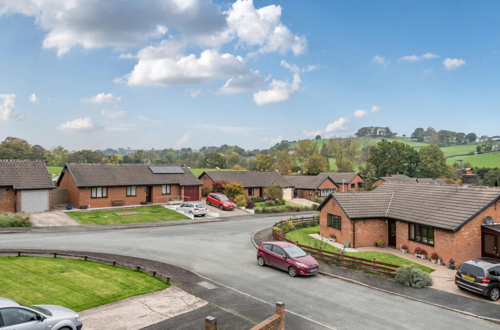 1369821-19-68efcc...