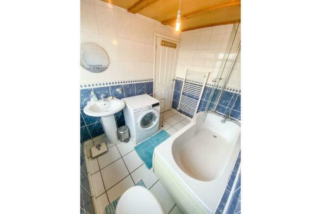 Bathroom.jpeg