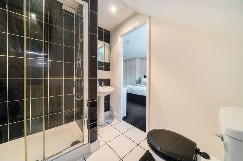 Bedroom One En-Suite