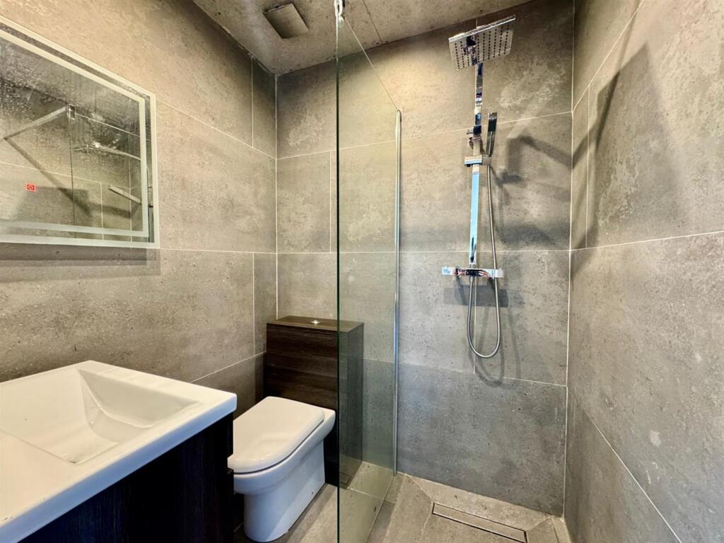 WhatsApp Image 2025-09-25 at 15.07.23 (1).jpeg