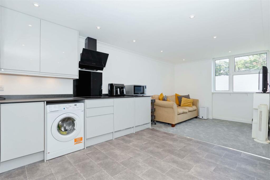 6 Carlton House_4.JPG