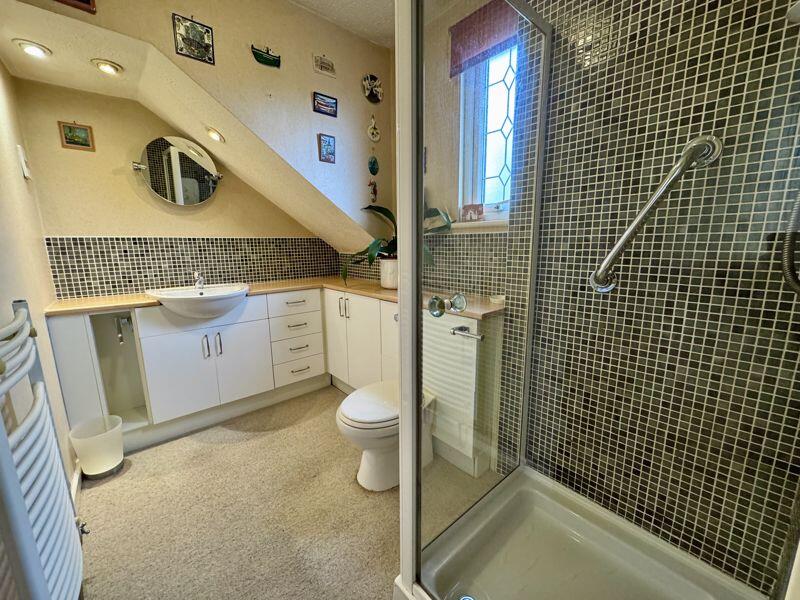 Master En-Suite